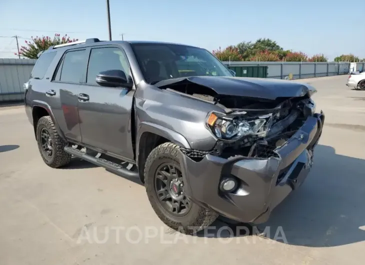 TOYOTA 4RUNNER SR 2020 vin JTEBU5JR8L5827531 from auto auction Copart