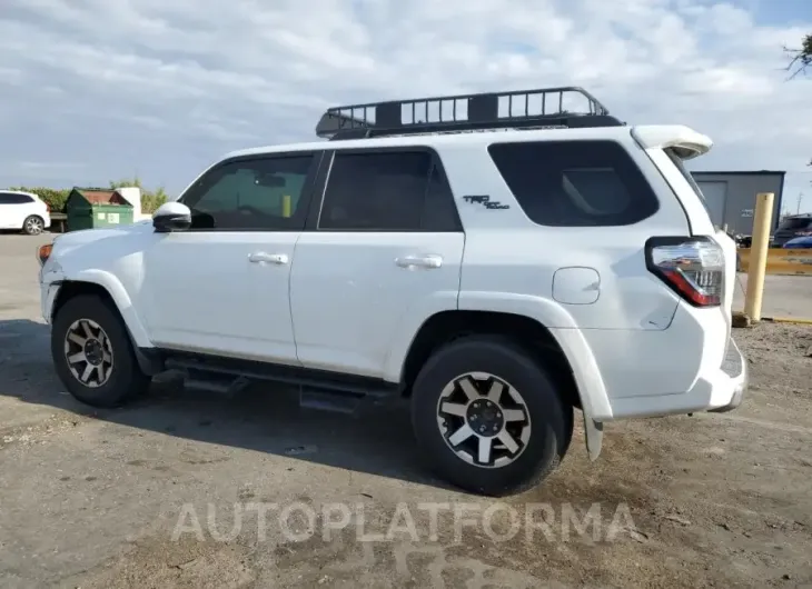 TOYOTA 4RUNNER SR 2019 vin JTEBU5JR9K5731597 from auto auction Copart