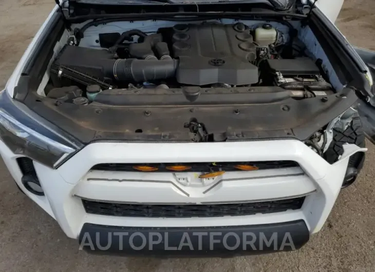 TOYOTA 4RUNNER SR 2017 vin JTEBU5JRXH5437876 from auto auction Copart