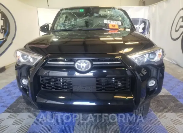 TOYOTA 4RUNNER SR 2022 vin JTENU5JR8N6085593 from auto auction Copart