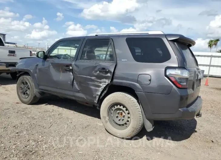 TOYOTA 4RUNNER SR 2017 vin JTEZU5JR3H5156386 from auto auction Copart