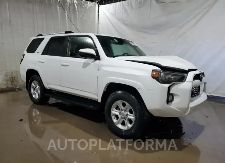 TOYOTA 4RUNNER SR 2019 vin JTEBU5JR6K5638052 from auto auction Copart