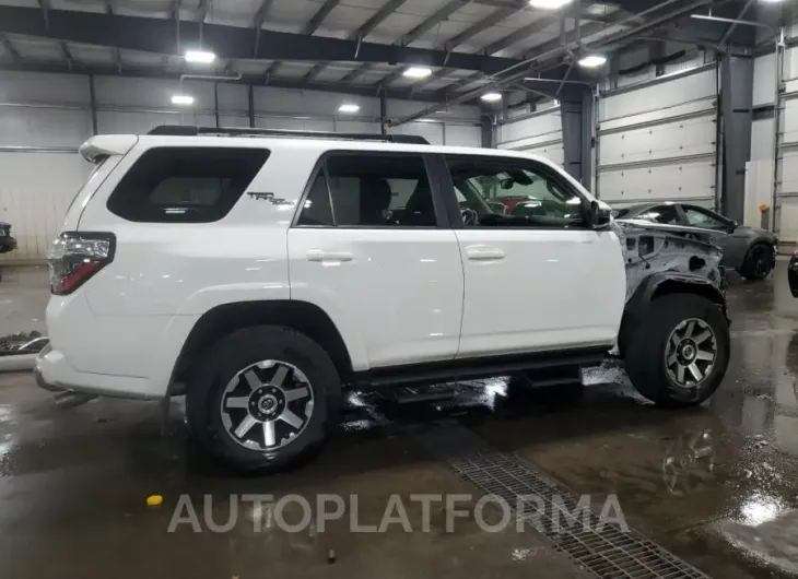 TOYOTA 4RUNNER SR 2020 vin JTEBU5JR6L5770648 from auto auction Copart