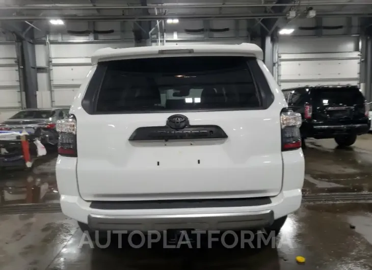 TOYOTA 4RUNNER SR 2020 vin JTEBU5JR6L5770648 from auto auction Copart