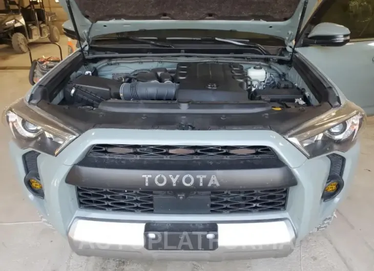 TOYOTA 4RUNNER SR 2022 vin JTERU5JRXN5985743 from auto auction Copart