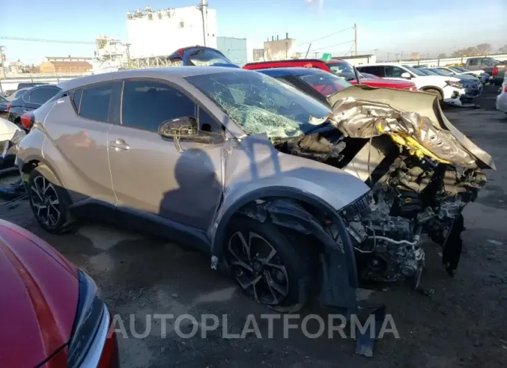 TOYOTA C-HR XLE 2020 vin JTNKHMBX1L1069843 from auto auction Copart