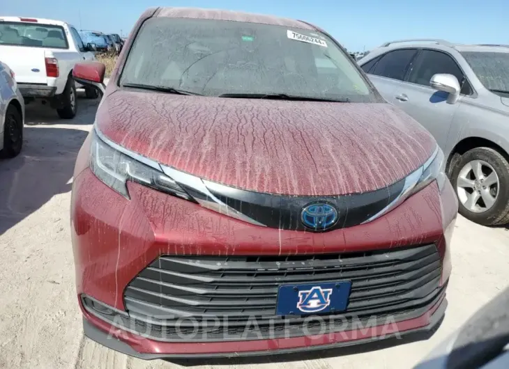 TOYOTA SIENNA LE 2022 vin 5TDKRKEC1NS101677 from auto auction Copart