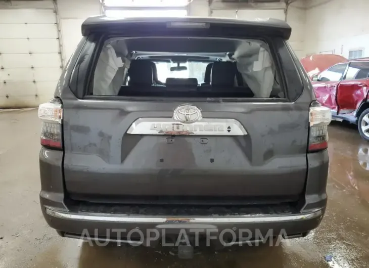 TOYOTA 4RUNNER SR 2018 vin JTEBU5JR6J5543182 from auto auction Copart