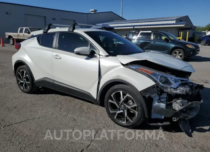 TOYOTA C-HR XLE 2019 vin JTNKHMBX9K1045725 from auto auction Copart