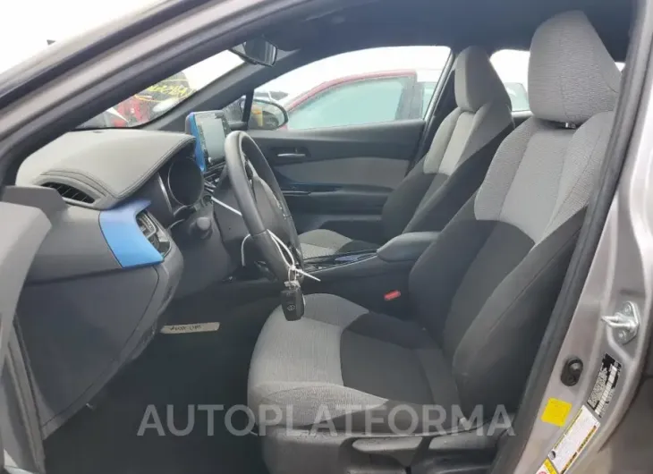 TOYOTA C-HR XLE 2019 vin NMTKHMBX5KR097813 from auto auction Copart