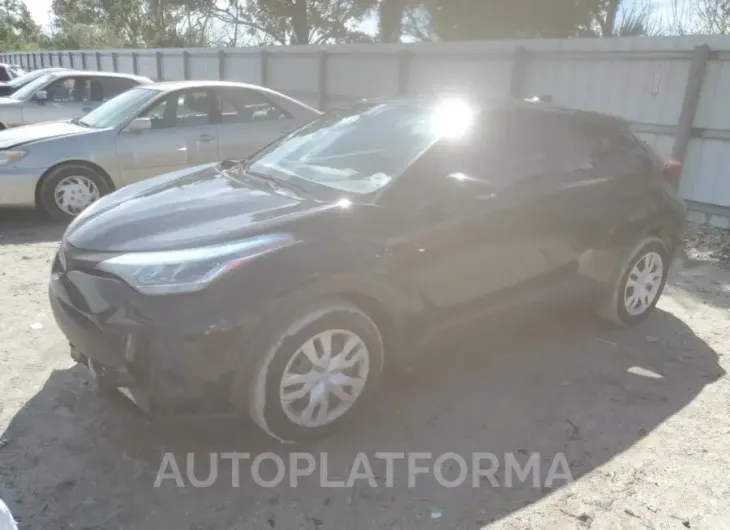 TOYOTA C-HR XLE 2020 vin NMTKHMBX9LR117837 from auto auction Copart