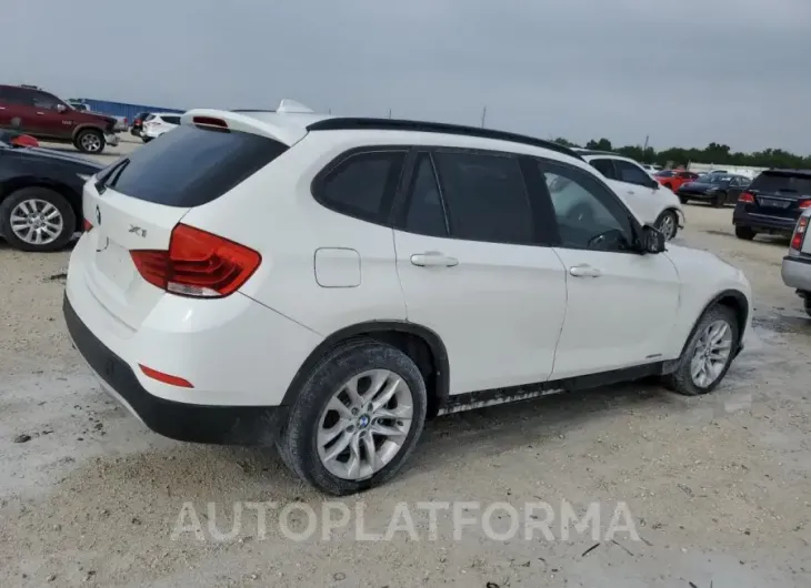 BMW X1 XDRIVE2 2015 vin WBAVL1C52FVY36492 from auto auction Copart