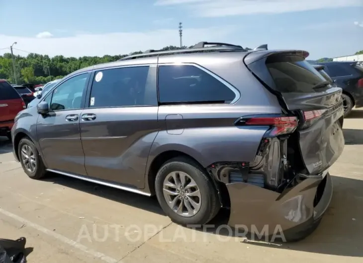 TOYOTA SIENNA XLE 2022 vin 5TDYRKEC2NS136075 from auto auction Copart