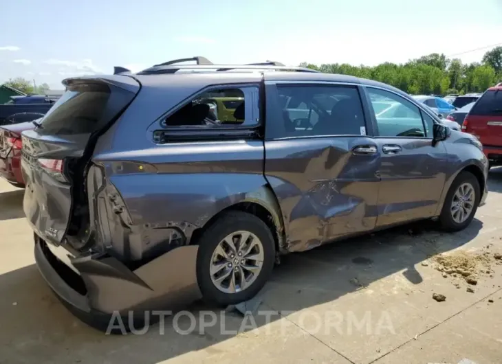 TOYOTA SIENNA XLE 2022 vin 5TDYRKEC2NS136075 from auto auction Copart