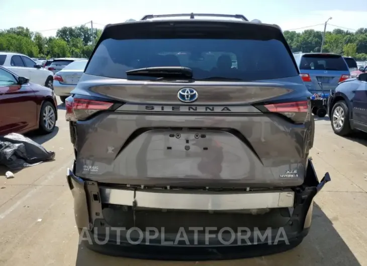 TOYOTA SIENNA XLE 2022 vin 5TDYRKEC2NS136075 from auto auction Copart