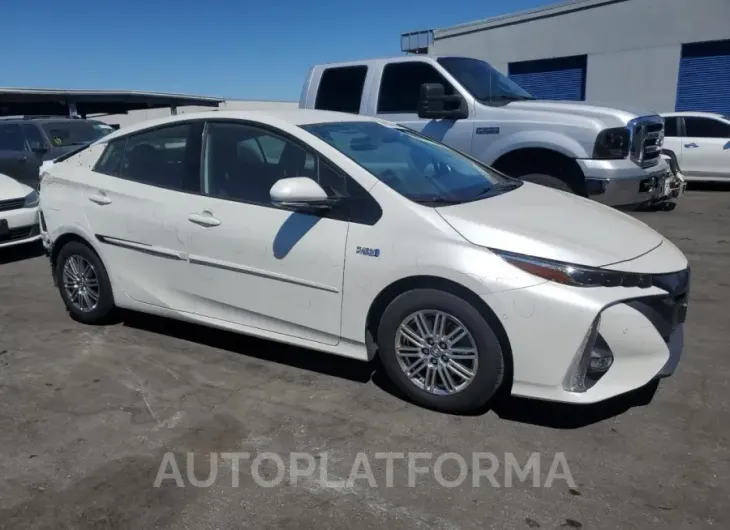 TOYOTA PRIUS PRIM 2020 vin JTDKARFP1L3144139 from auto auction Copart