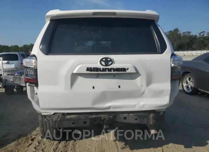 TOYOTA 4RUNNER SR 2018 vin JTEBU5JR9J5500701 from auto auction Copart