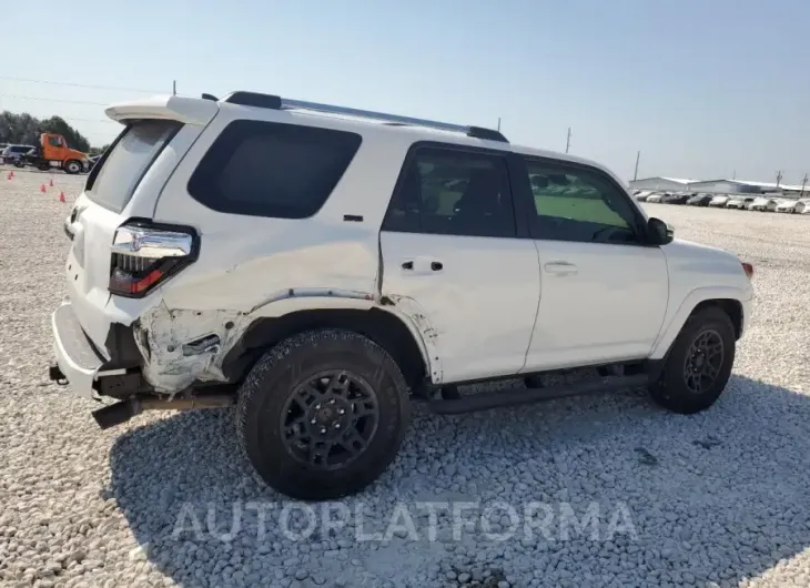 TOYOTA 4RUNNER SR 2021 vin JTEFU5JR1M5231843 from auto auction Copart