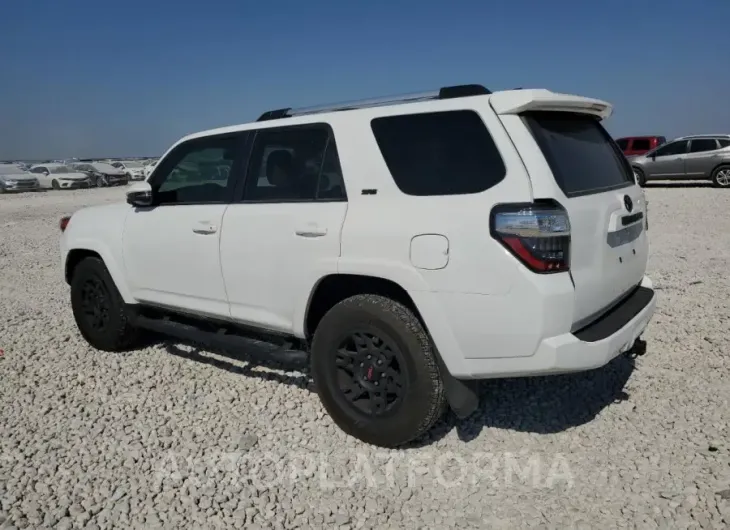 TOYOTA 4RUNNER SR 2021 vin JTEFU5JR1M5231843 from auto auction Copart