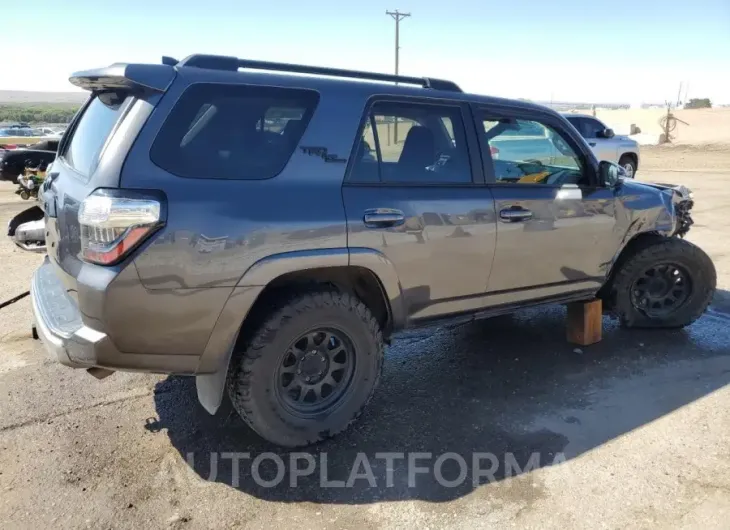 TOYOTA 4RUNNER SR 2022 vin JTERU5JR8N6037741 from auto auction Copart