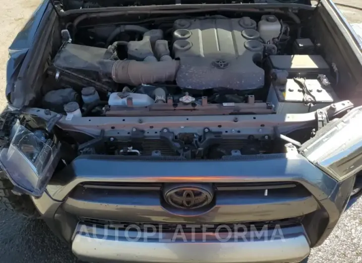 TOYOTA 4RUNNER SR 2022 vin JTERU5JR8N6037741 from auto auction Copart