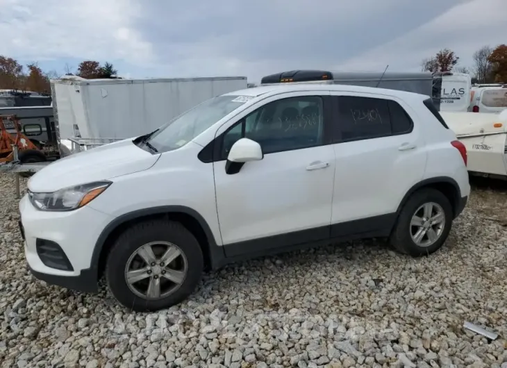 CHEVROLET TRAX LS 2018 vin 3GNCJNSB7JL296345 from auto auction Copart