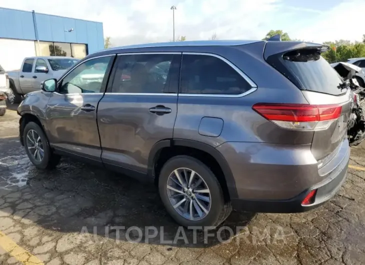 TOYOTA HIGHLANDER 2019 vin 5TDKZRFH7KS560422 from auto auction Copart