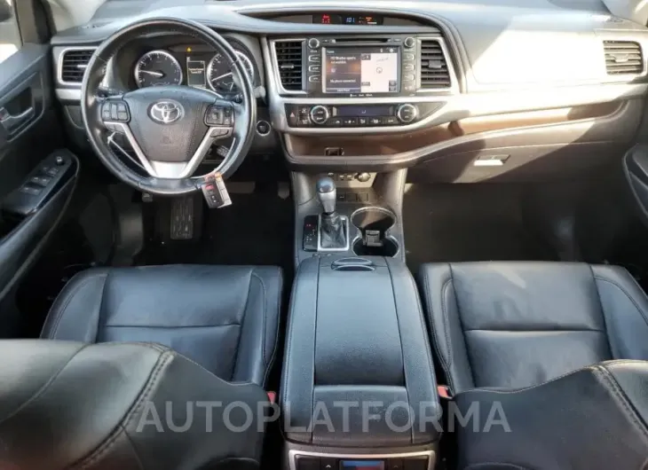 TOYOTA HIGHLANDER 2019 vin 5TDKZRFH7KS560422 from auto auction Copart