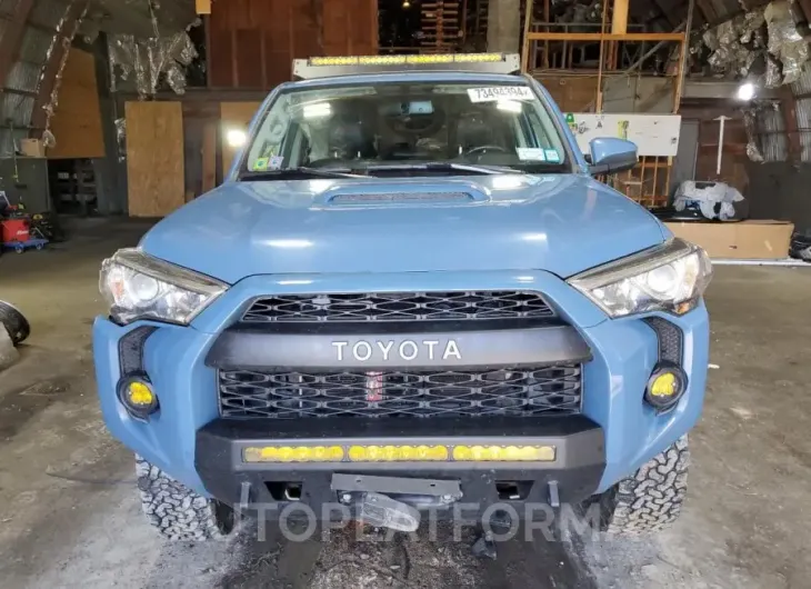 TOYOTA 4RUNNER SR 2018 vin JTEBU5JR0J5560480 from auto auction Copart