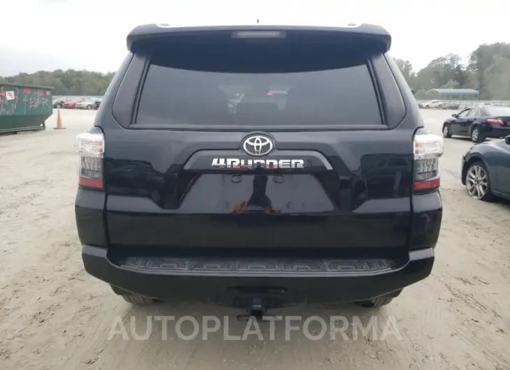 TOYOTA 4RUNNER SR 2022 vin JTEFU5JR5N5267973 from auto auction Copart