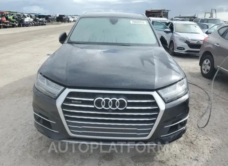 AUDI Q7 PRESTIG 2019 vin WA1VAAF73KD008564 from auto auction Copart