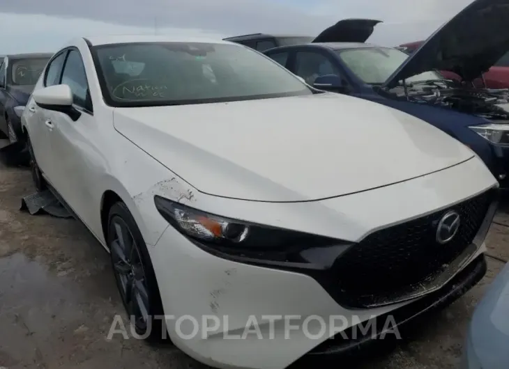 MAZDA 3 PREFERRE 2019 vin JM1BPAMM5K1120378 from auto auction Copart