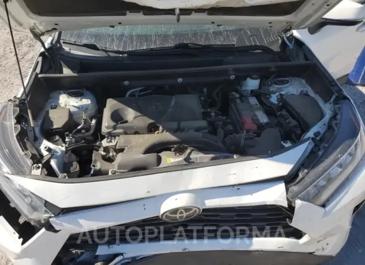 TOYOTA RAV4 XLE 2021 vin 2T3W1RFVXMC145452 from auto auction Copart