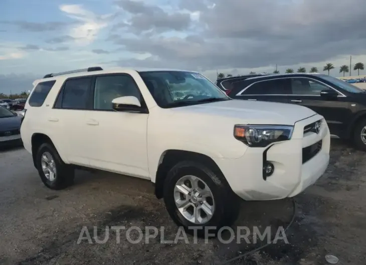 TOYOTA 4RUNNER SR 2024 vin JTEEU5JR1R5309668 from auto auction Copart