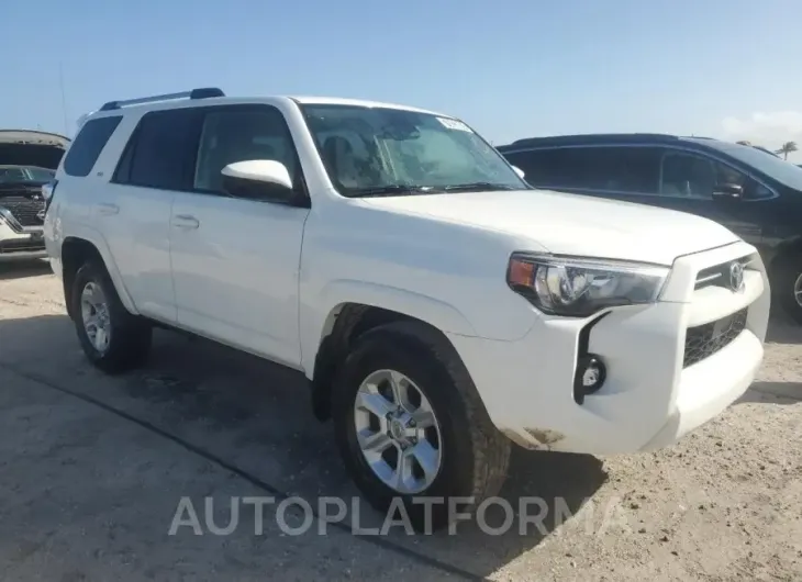 TOYOTA 4RUNNER SR 2024 vin JTEEU5JR5R5306109 from auto auction Copart