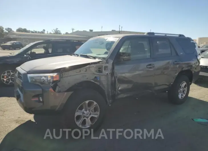 TOYOTA 4RUNNER SE 2023 vin JTEMU5JR2P6205211 from auto auction Copart