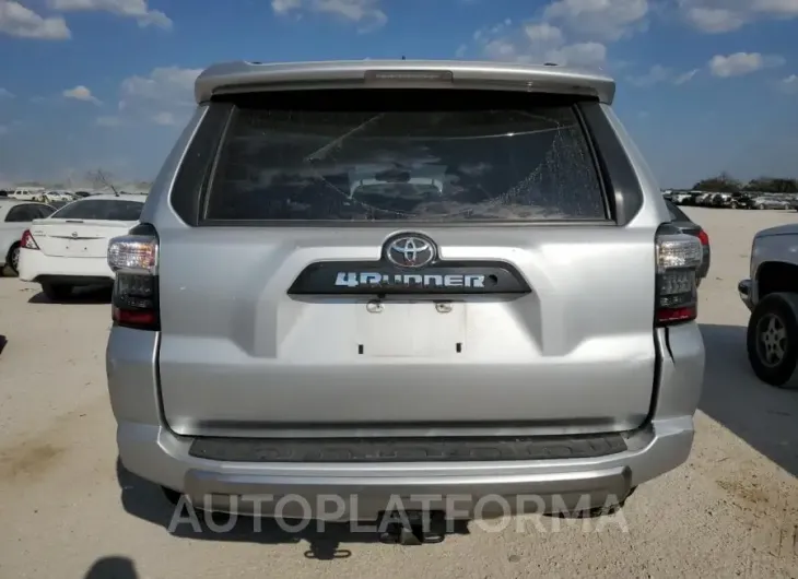 TOYOTA 4RUNNER SR 2019 vin JTEBU5JR4K5633027 from auto auction Copart