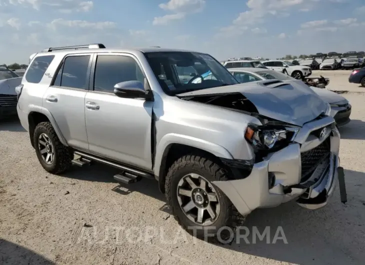 TOYOTA 4RUNNER SR 2019 vin JTEBU5JR4K5633027 from auto auction Copart