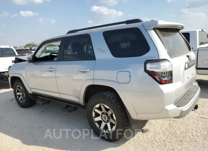 TOYOTA 4RUNNER SR 2019 vin JTEBU5JR4K5633027 from auto auction Copart