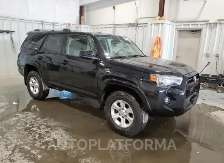 TOYOTA 4RUNNER SR 2022 vin JTEMU5JR6N6052829 from auto auction Copart