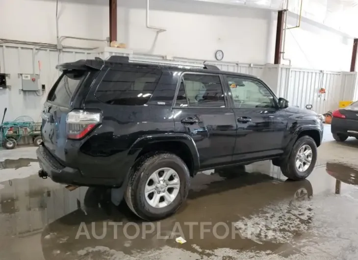 TOYOTA 4RUNNER SR 2022 vin JTEMU5JR6N6052829 from auto auction Copart