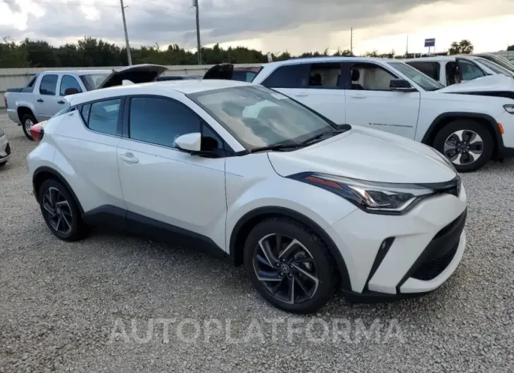 TOYOTA C-HR XLE 2020 vin JTNKHMBX7L1067501 from auto auction Copart