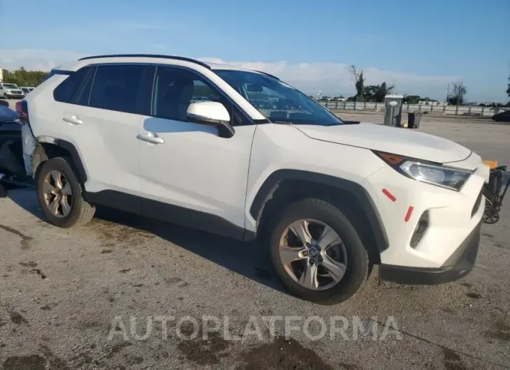 TOYOTA RAV4 XLE 2019 vin 2T3W1RFV1KW034297 from auto auction Copart