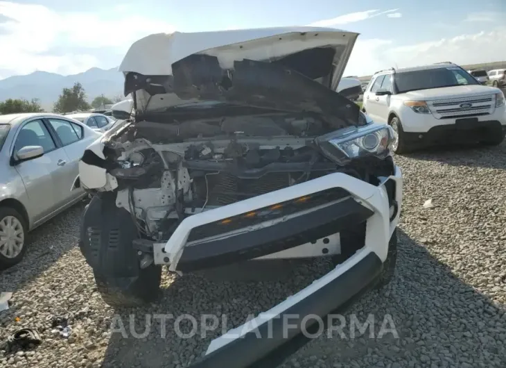 TOYOTA 4RUNNER SR 2018 vin JTEBU5JR0J5535692 from auto auction Copart