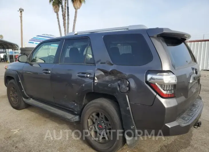 TOYOTA 4RUNNER SR 2018 vin JTEBU5JR1J5591320 from auto auction Copart