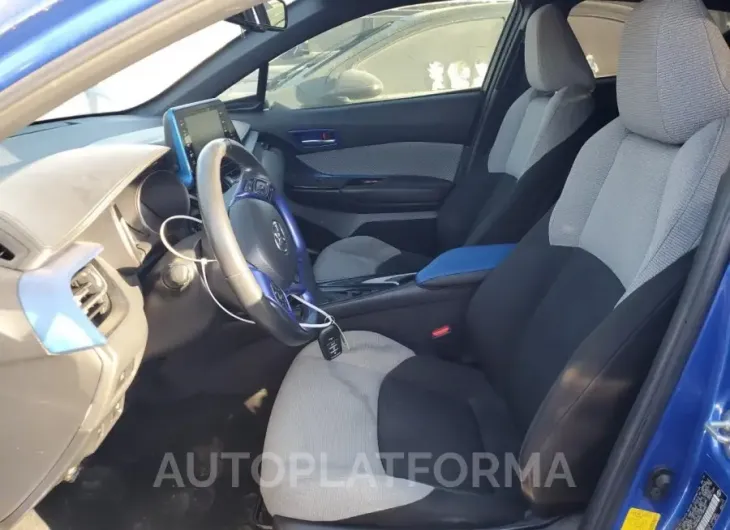 TOYOTA C-HR XLE 2019 vin JTNKHMBX8K1049801 from auto auction Copart