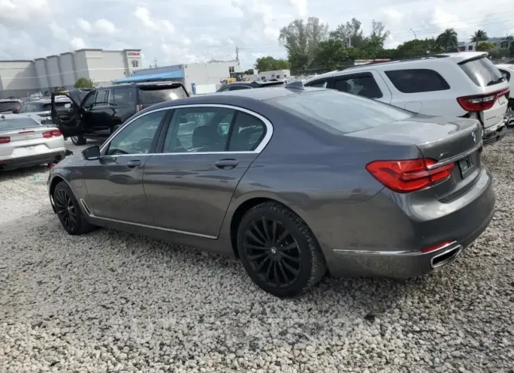 BMW 740 XE 2017 vin WBA7J2C38HG497702 from auto auction Copart