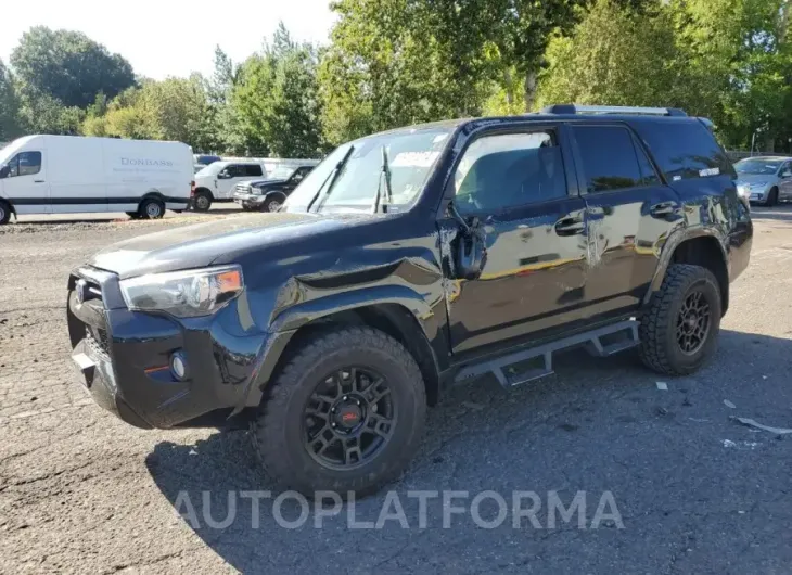 TOYOTA 4RUNNER SR 2020 vin JTEBU5JR5L5761293 from auto auction Copart