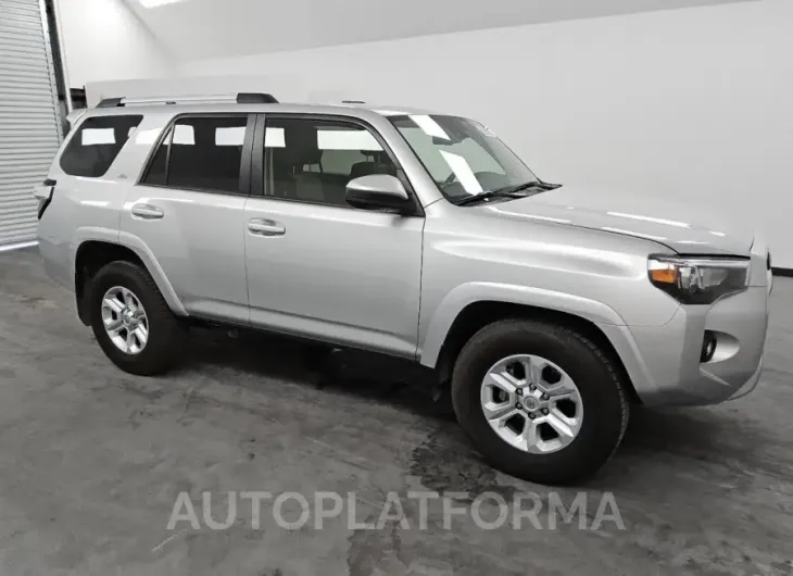 TOYOTA 4RUNNER SR 2024 vin JTEEU5JR7R5305267 from auto auction Copart