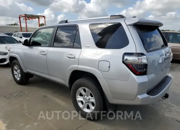 TOYOTA 4RUNNER SR 2021 vin JTENU5JR0M5856195 from auto auction Copart